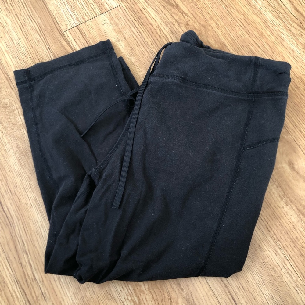 Cropped Black Leggings